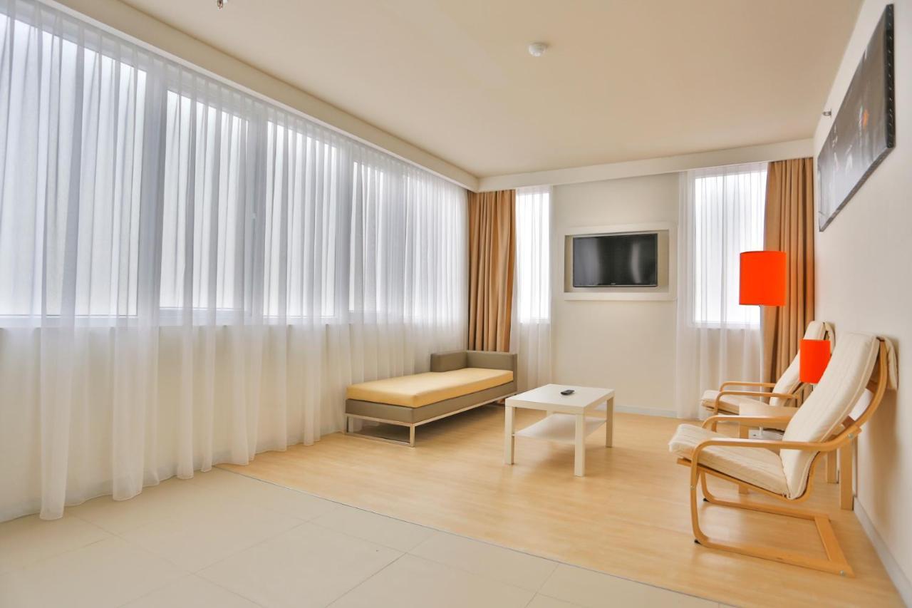 Harris Hotel Pontianak Ngoại thất bức ảnh