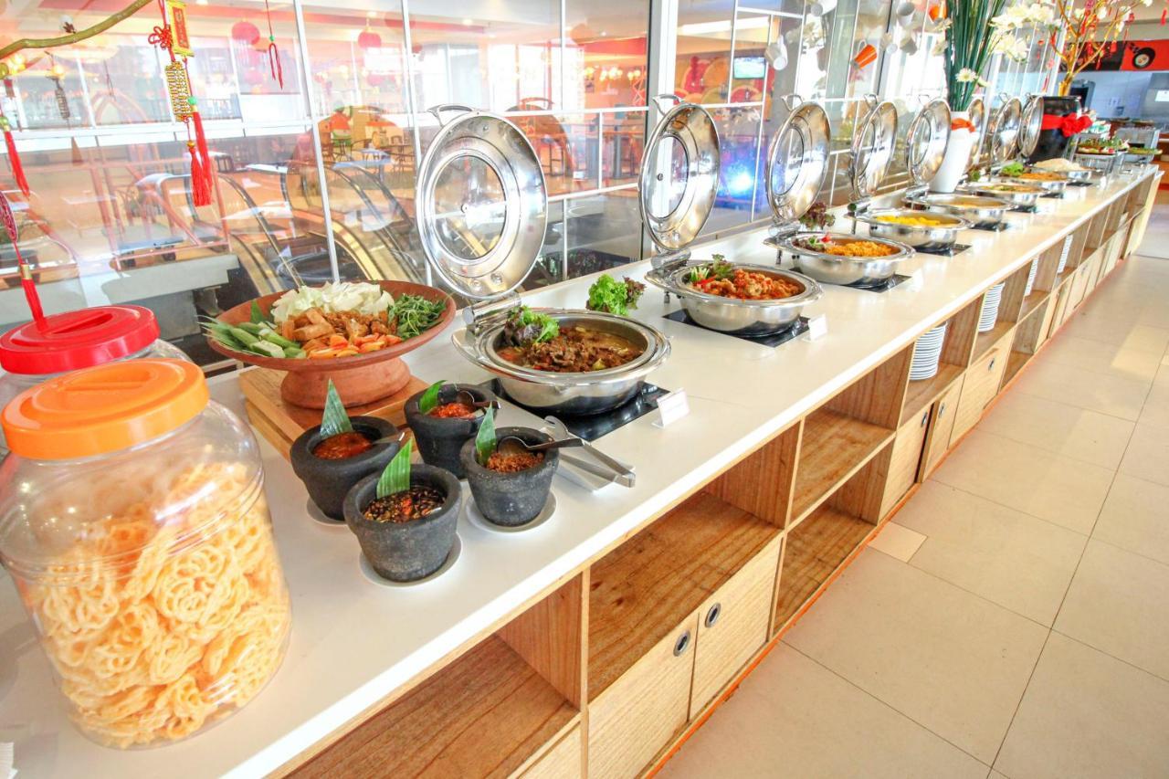 Harris Hotel Pontianak Ngoại thất bức ảnh