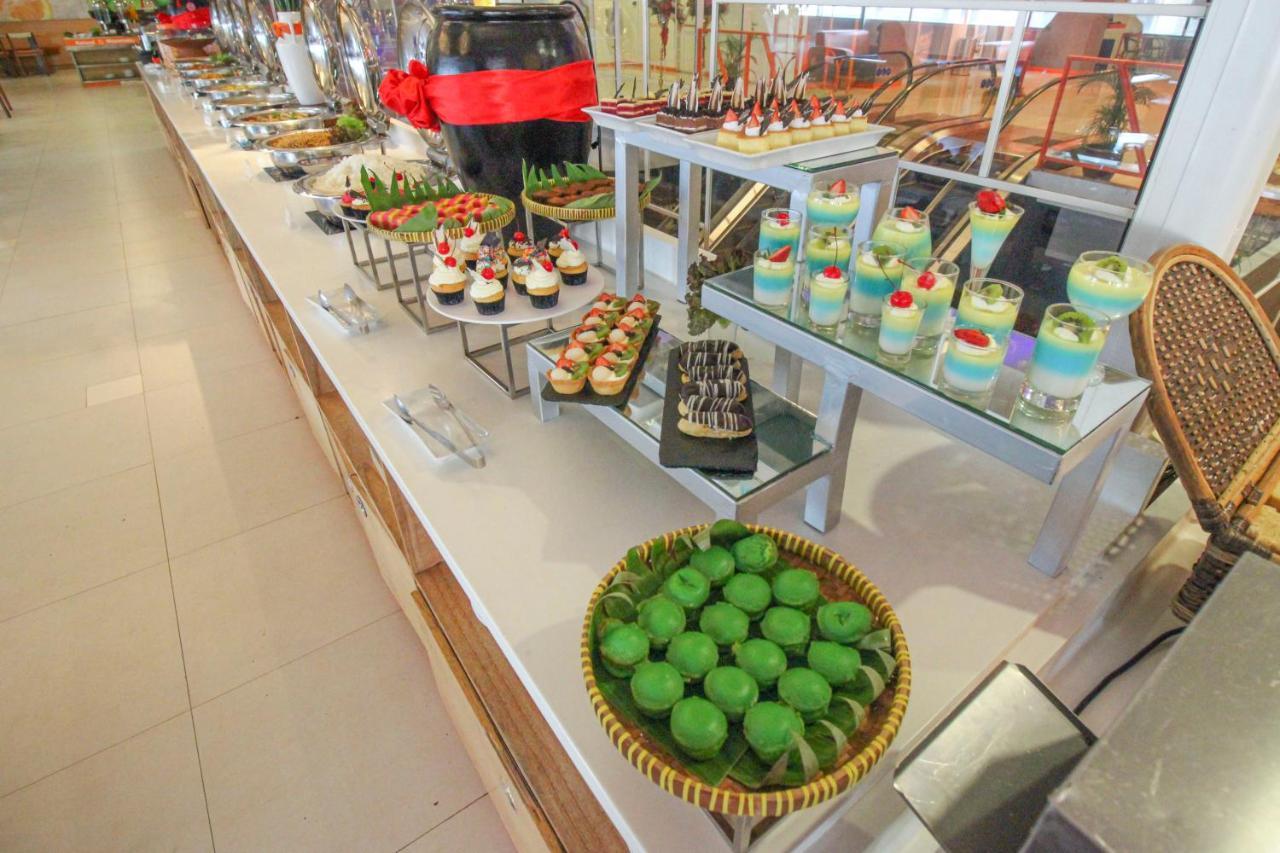 Harris Hotel Pontianak Ngoại thất bức ảnh